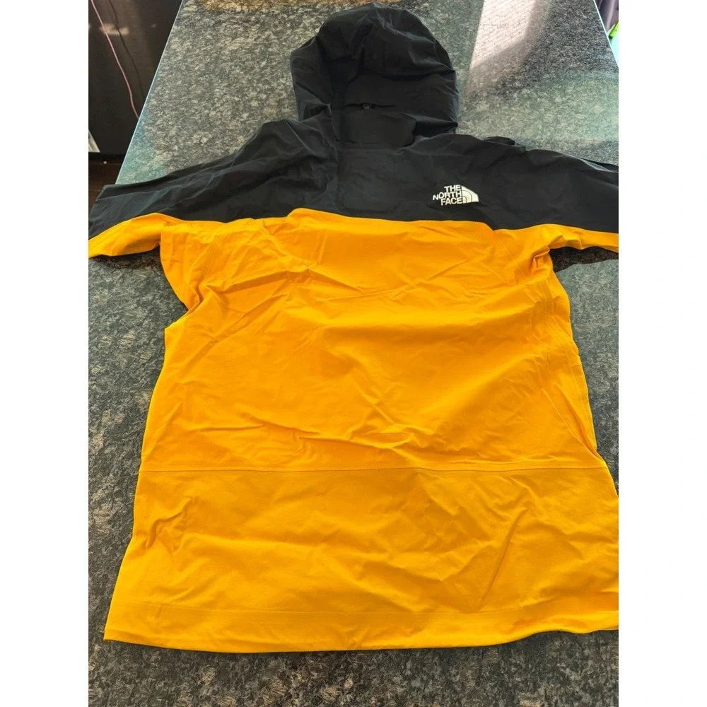 The‎ North Face Summit Series Torre Egger FUTURELIGHT Jacket Mens Gold Black cl